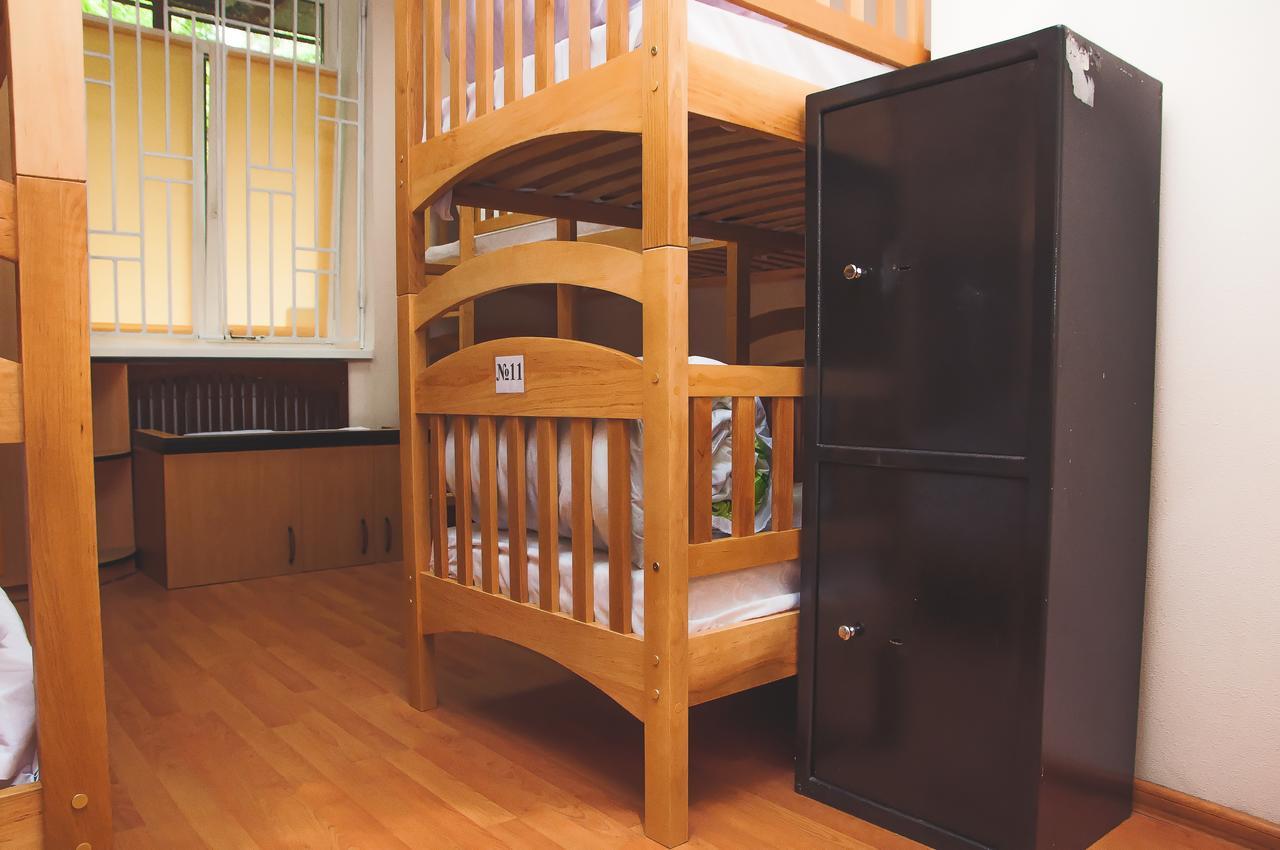 Globus Hostel Киев Экстерьер фото