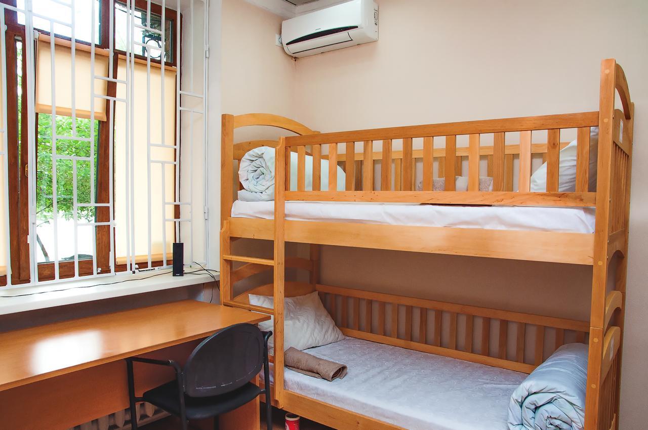 Globus Hostel Киев Экстерьер фото