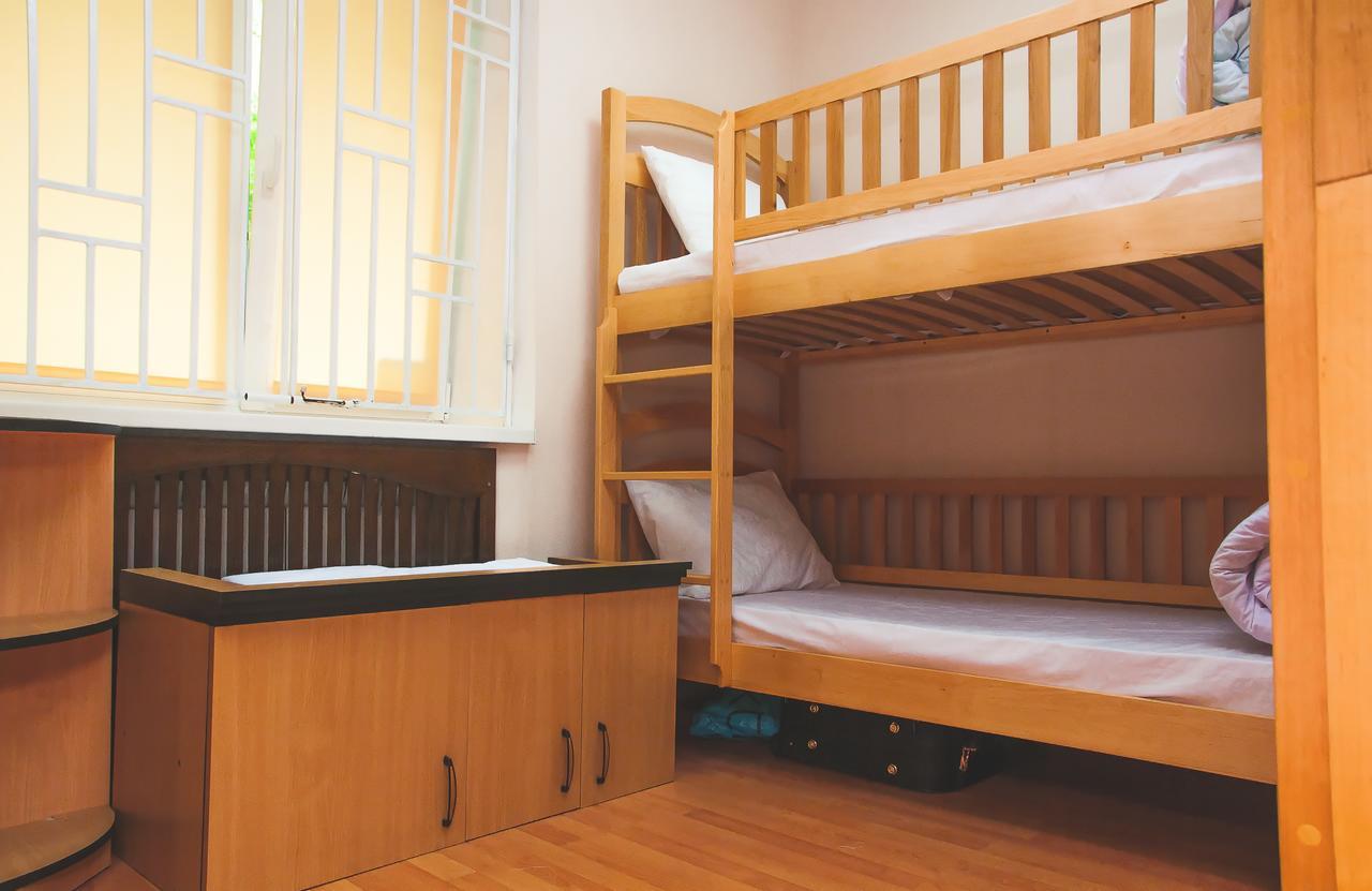 Globus Hostel Киев Экстерьер фото