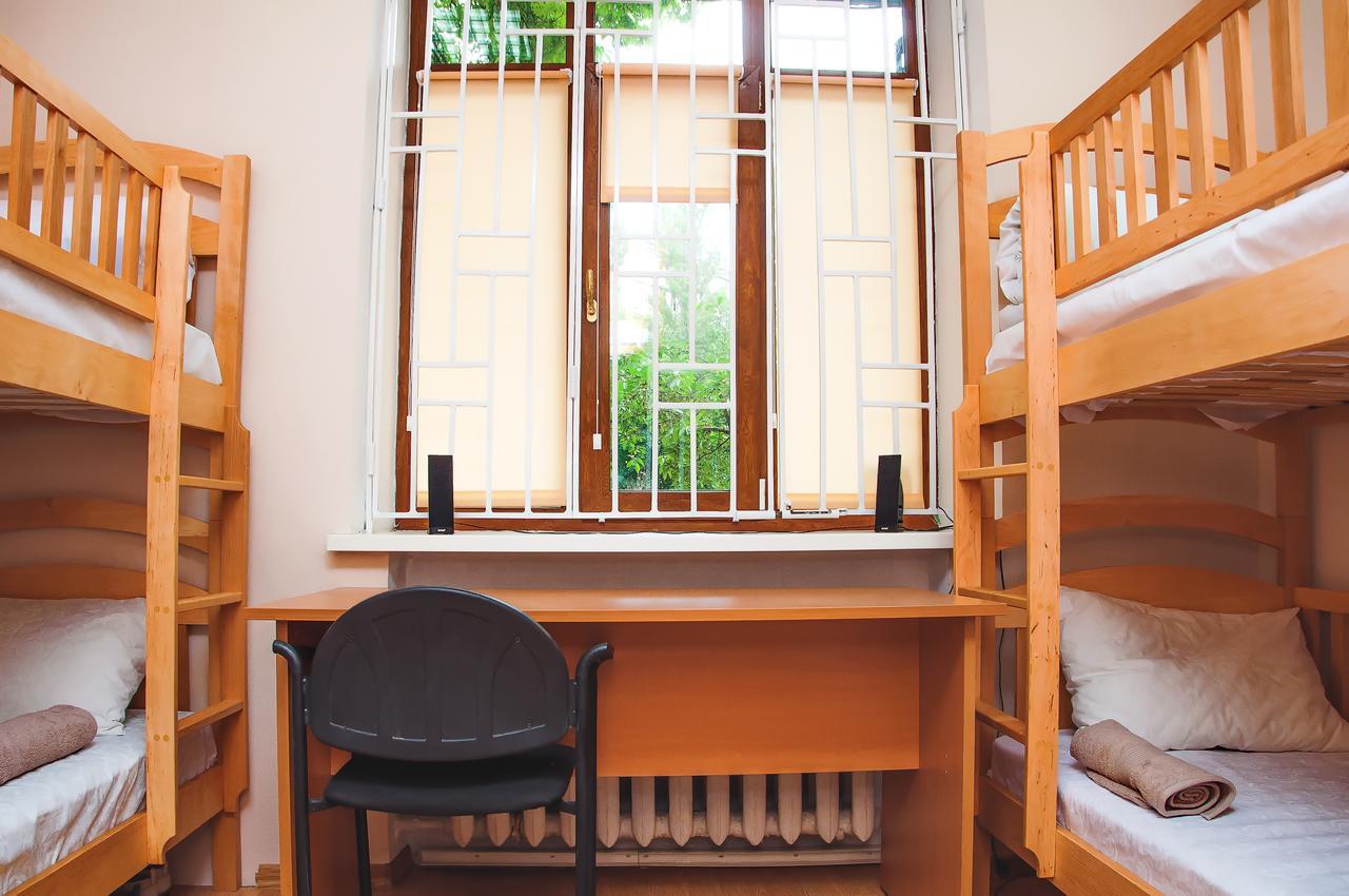 Globus Hostel Киев Экстерьер фото